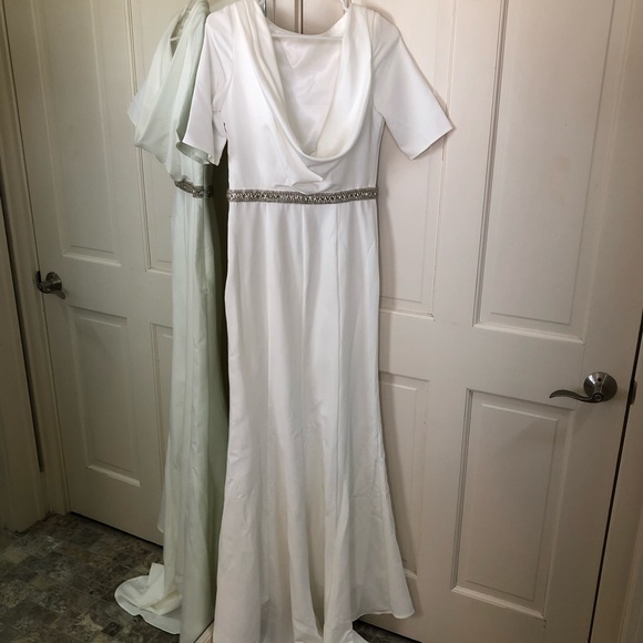 NEW Wedding Day Wonder Maxi Dress by Chi Chi London - Picture 5 of 7